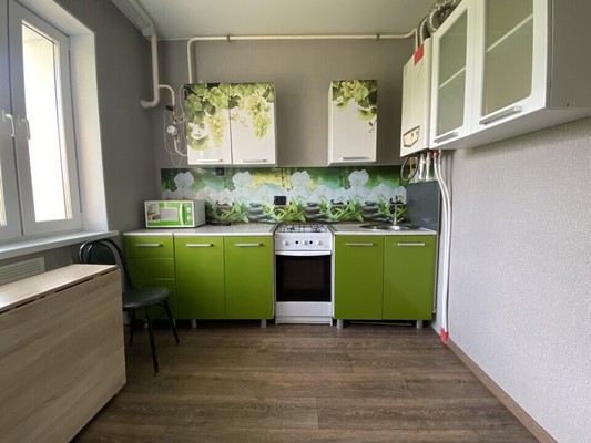 Продам двухкомнатную (2-комн.) квартиру, Югорская ул, 14к6, Ханты-Мансийск г