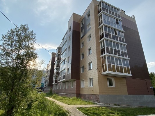 Продам двухкомнатную (2-комн.) квартиру, Югорская ул, 14к6, Ханты-Мансийск г