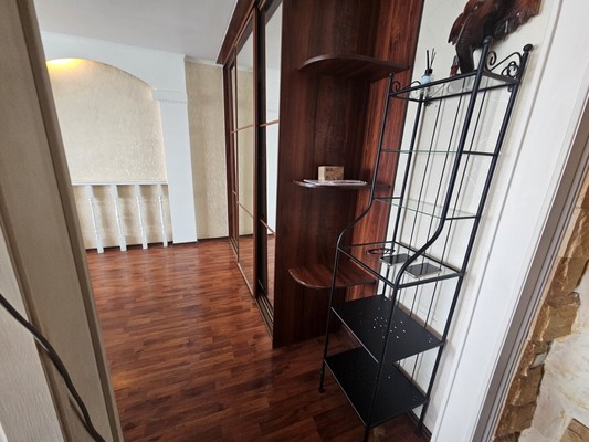 Продам однокомнатную (1-комн.) квартиру, Татарстан ул, 52, Казань г