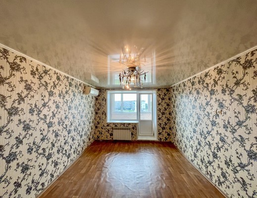 Продам двухкомнатную (2-комн.) квартиру, 1-й Микрорайон ул, 1, Эльбан рп