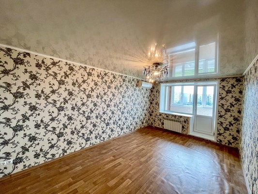 Продам двухкомнатную (2-комн.) квартиру, 1-й Микрорайон ул, 1, Эльбан рп