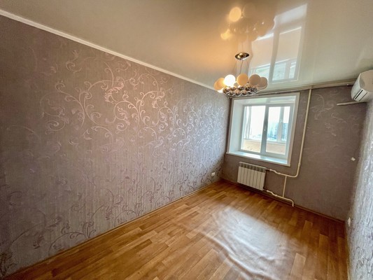 Продам двухкомнатную (2-комн.) квартиру, 1-й Микрорайон ул, 1, Эльбан рп