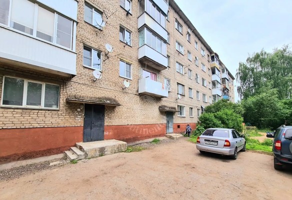 Продам трехкомнатную (3-комн.) квартиру, Октября пер, 1а, Смоленск г