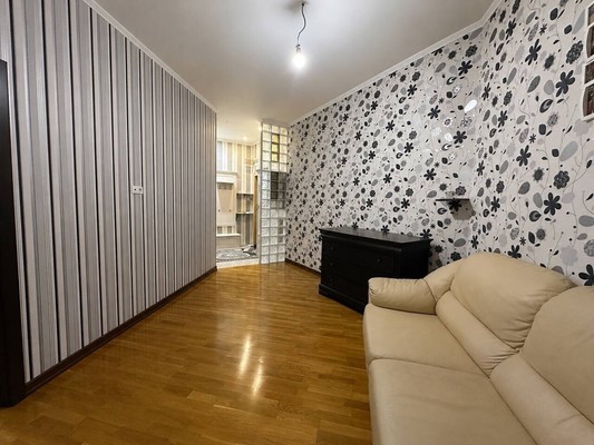 Продам двухкомнатную (2-комн.) квартиру, Мира ул, 6, Юрово д