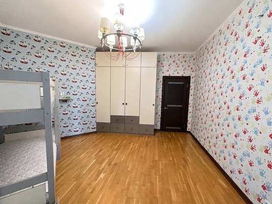 Продам двухкомнатную (2-комн.) квартиру, Мира ул, 6, Юрово д