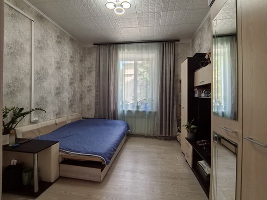 Продам трехкомнатную (3-комн.) квартиру, Чапаева ул, 7, Быково рп