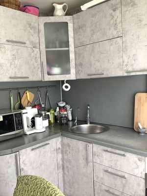 Продам однокомнатную (1-комн.) квартиру, Ветеранов ул, 8, Сыктывкар г