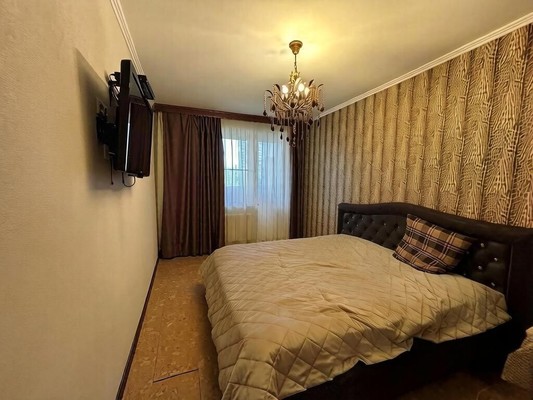 Продам трехкомнатную (3-комн.) квартиру, Калинина ул, 2, Ступино г