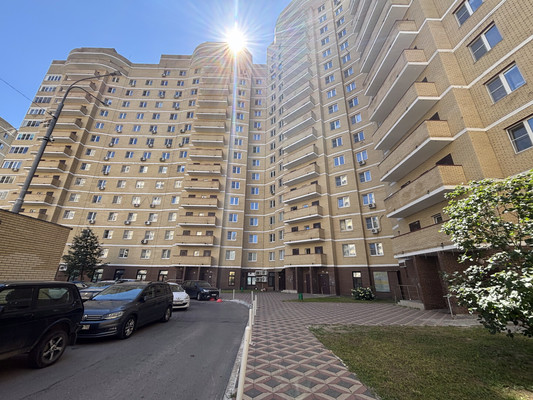 Продам трехкомнатную (3-комн.) квартиру, Калинина ул, 2, Ступино г