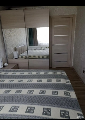 Продам двухкомнатную (2-комн.) квартиру, Курганская ул, 83, Ишим г