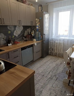 Продам двухкомнатную (2-комн.) квартиру, Курганская ул, 83, Ишим г