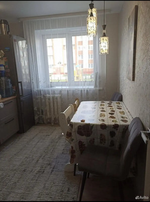 Продам двухкомнатную (2-комн.) квартиру, Курганская ул, 83, Ишим г