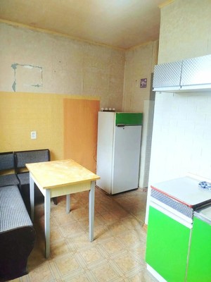 Продам трехкомнатную (3-комн.) квартиру, Красноармейская ул, 4, Тихвин г
