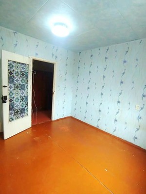 Продам трехкомнатную (3-комн.) квартиру, Красноармейская ул, 4, Тихвин г
