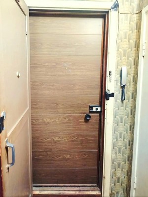 Продам трехкомнатную (3-комн.) квартиру, Красноармейская ул, 4, Тихвин г