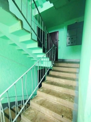 Продам трехкомнатную (3-комн.) квартиру, Красноармейская ул, 4, Тихвин г