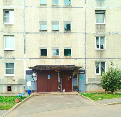 Продам трехкомнатную (3-комн.) квартиру, Красноармейская ул, 4, Тихвин г