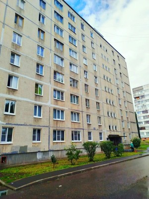 Продам трехкомнатную (3-комн.) квартиру, Красноармейская ул, 4, Тихвин г