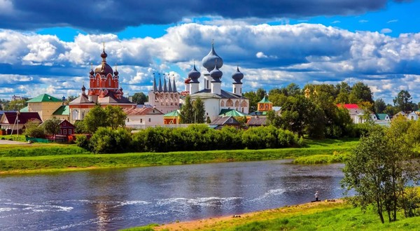 Продам трехкомнатную (3-комн.) квартиру, Красноармейская ул, 4, Тихвин г