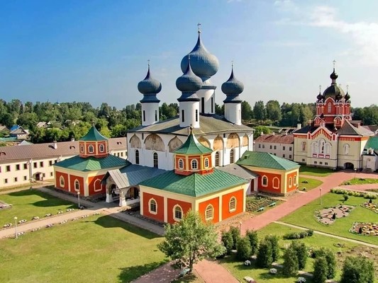 Продам трехкомнатную (3-комн.) квартиру, Красноармейская ул, 4, Тихвин г