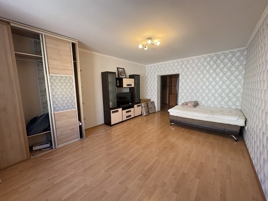 Продам двухкомнатную (2-комн.) квартиру, Чистопольская ул, 66, Казань г
