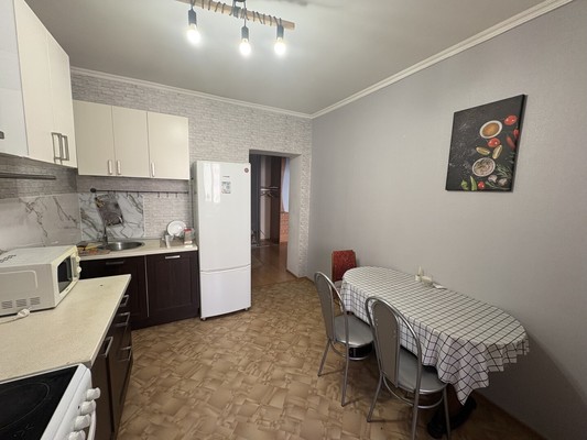 Продам двухкомнатную (2-комн.) квартиру, Чистопольская ул, 66, Казань г