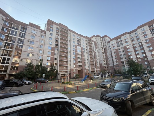 Продам двухкомнатную (2-комн.) квартиру, Чистопольская ул, 66, Казань г