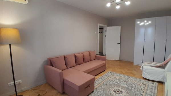 Сдам двухкомнатную (2-комн.) квартиру, Мичуринский пр-кт, 20, Москва г