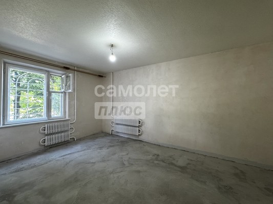 Продам трехкомнатную (3-комн.) квартиру, Ковтюха ул, 67, Славянск-на-Кубани г