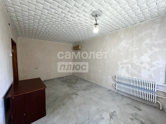 Продам трехкомнатную (3-комн.) квартиру, Ковтюха ул, 67, Славянск-на-Кубани г