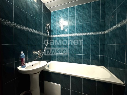 Продам трехкомнатную (3-комн.) квартиру, Ковтюха ул, 67, Славянск-на-Кубани г