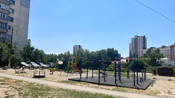 Продам однокомнатную (1-комн.) квартиру, Ларионова ул, 46, Симферополь г