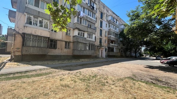 Продам однокомнатную (1-комн.) квартиру, Ларионова ул, 46, Симферополь г