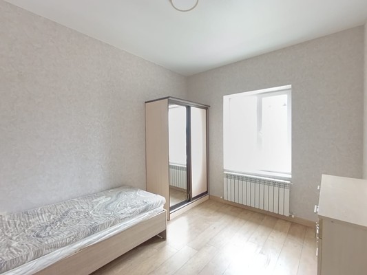 Продам двухкомнатную (2-комн.) квартиру, Каменская ул, 16, Шалушка с