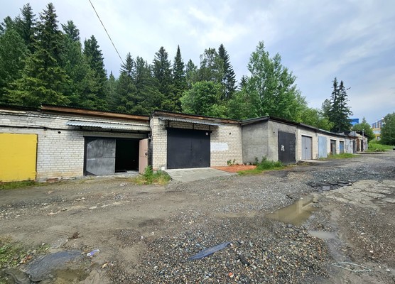 Продам гараж 27,7 м2, Гагарина ул, 123, Ханты-Мансийск г