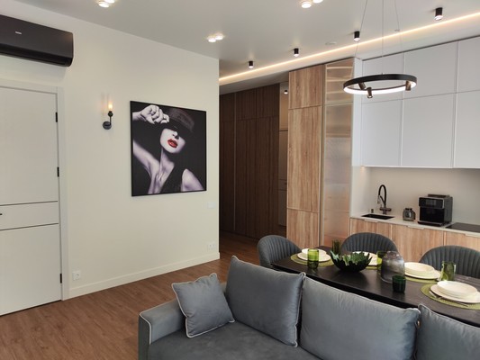 Продам трехкомнатную (3-комн.) квартиру, Академика Челомея ул, 1А, Москва г