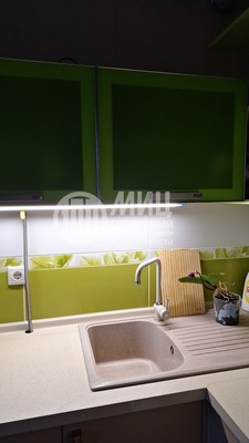 Продам трехкомнатную (3-комн.) квартиру, Мартеновская ул, 32/15, Москва г