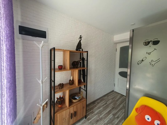 Продам двухкомнатную (2-комн.) квартиру, Ленина ул, 26, Кропоткин г
