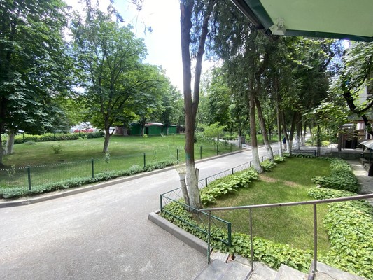 Продам трехкомнатную (3-комн.) квартиру, Гавена ул, 101, Симферополь г