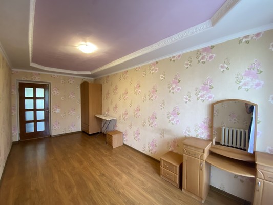 Продам трехкомнатную (3-комн.) квартиру, Гавена ул, 101, Симферополь г