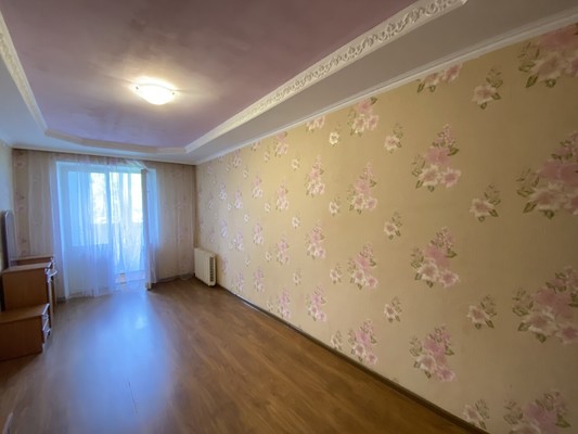Продам трехкомнатную (3-комн.) квартиру, Гавена ул, 101, Симферополь г