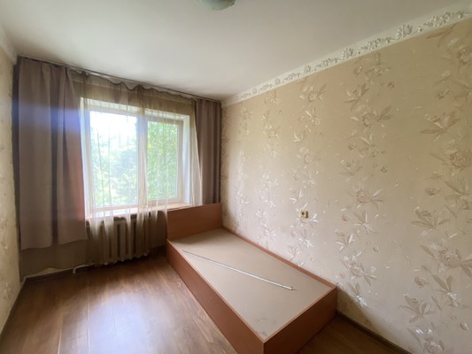 Продам трехкомнатную (3-комн.) квартиру, Гавена ул, 101, Симферополь г