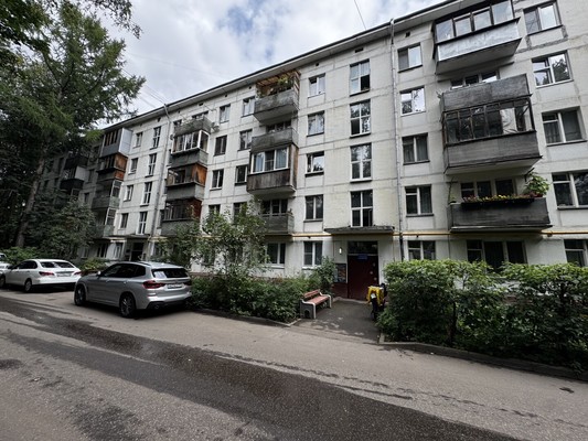Продам двухкомнатную (2-комн.) квартиру, Каховка ул, 13к7, Москва г