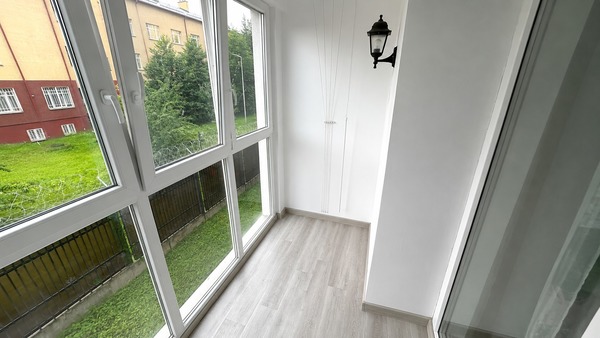 Продам двухкомнатную (2-комн.) квартиру, Генерала Толстикова ул, 2Б, Калининград г