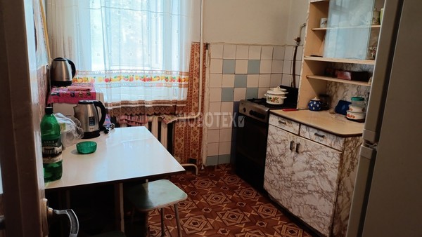 Сдам двухкомнатную (2-комн.) квартиру, Привокзальный пер, 6кпод, Апшеронск г