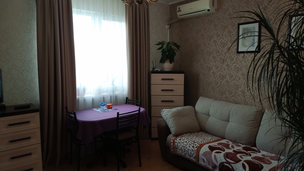 Продам однокомнатную (1-комн.) квартиру, Донской пер, 11а, Симферополь г