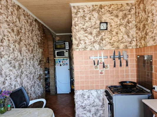 Продам двухкомнатную (2-комн.) квартиру, Героев Сталинграда ул, 23, Симферополь г