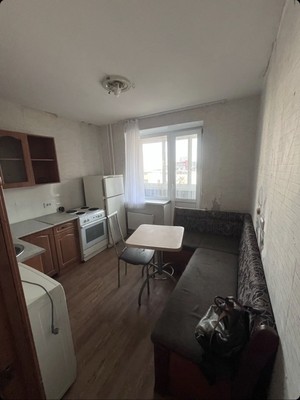 Продам однокомнатную (1-комн.) квартиру, Ладожский б-р, 5, Тельмана п