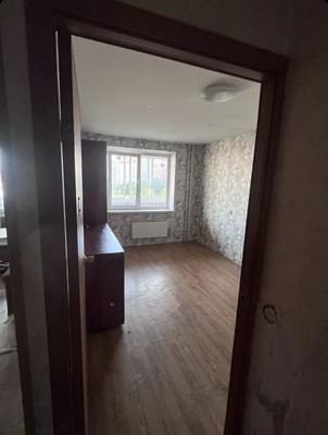 Продам однокомнатную (1-комн.) квартиру, Ладожский б-р, 5, Тельмана п