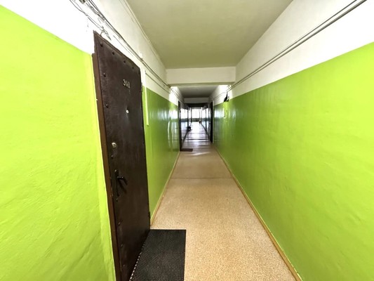 Продам комнату в 2-комн. квартире, Нарвская ул, 5к2, Смоленск г